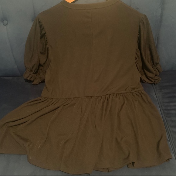 Boohoo peplum top..   Color: Black    Size: 10 - Picture 2 of 2